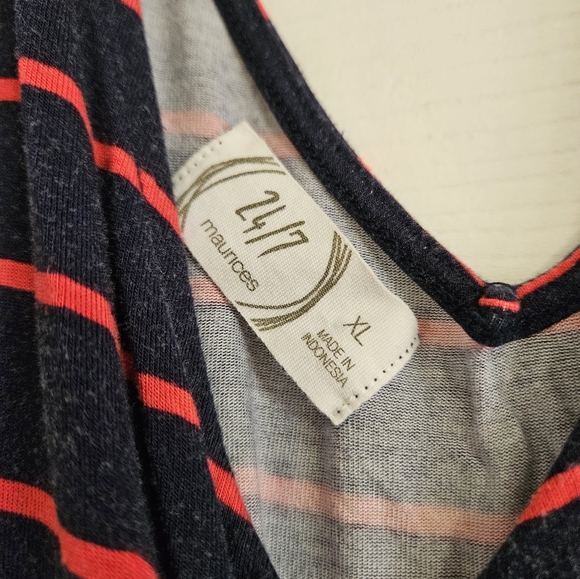 Wide Leg Jumpsuit - Picture 3 of 7